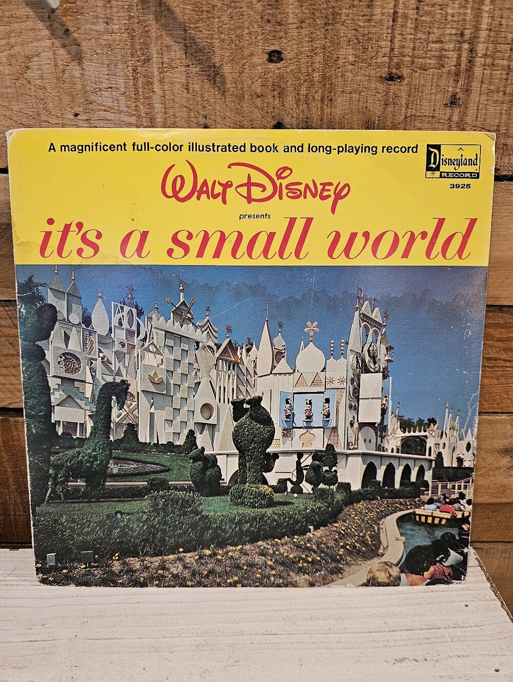 Vintage 1970's Disney "it's a small world" Vinyl LP w/ Attached Illustrated Book